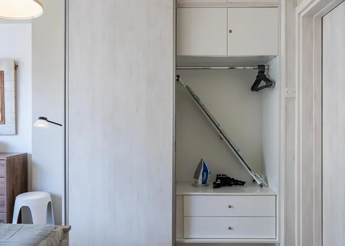 Berries 1-br In ラルナカ